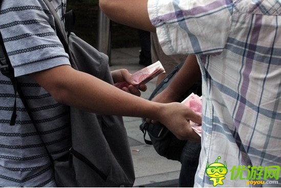 小米3明日開始搶購 黃牛叫囂“一臺不剩”