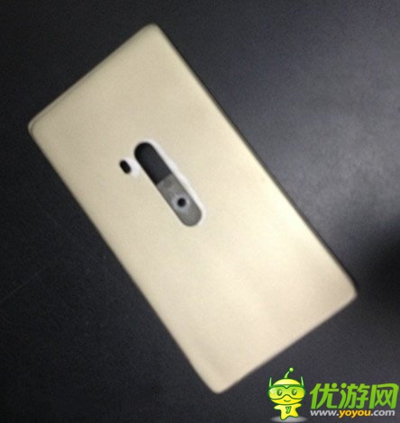 中國諾基亞粉絲打造的土豪金版Lumia920