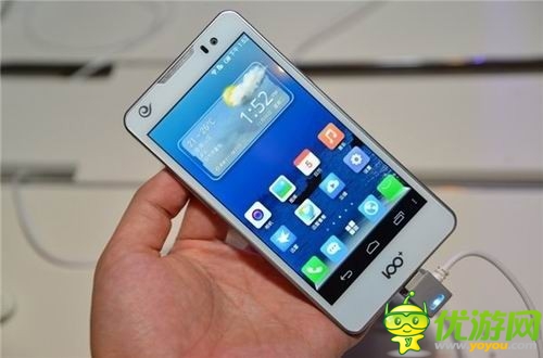 迅雷都出手機了 市面上“不務(wù)正業(yè)”的新手機盤點