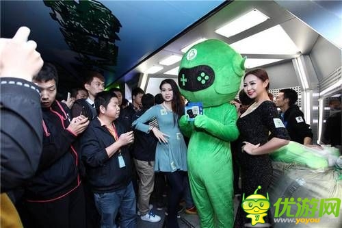 游戲大篷車深圳站亮點(diǎn):智能手柄亮相