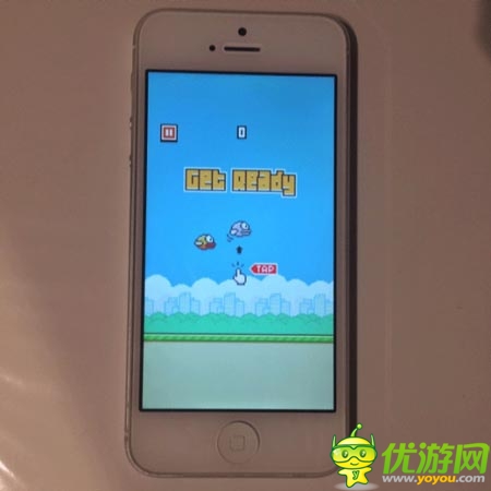 瘋狂至極 安裝有《Flappy Bird》手機(jī)被炒至60W