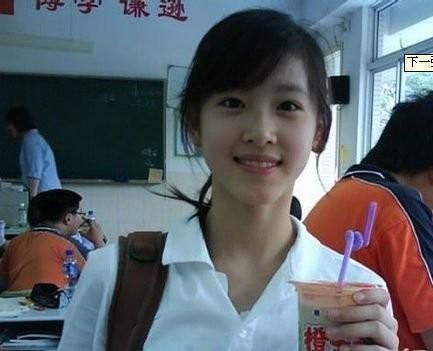 忘年之戀：網(wǎng)曝奶茶妹妹章澤天戀上京東商城劉強東