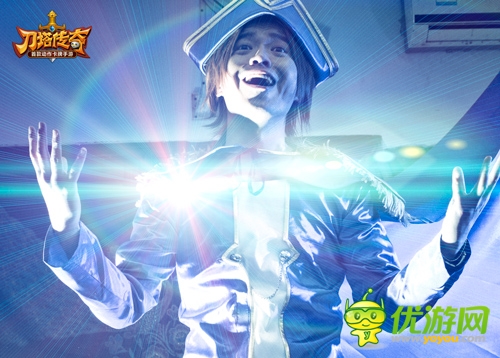 英雄在你身邊！ 《刀塔傳奇》靜態(tài)電影曝光