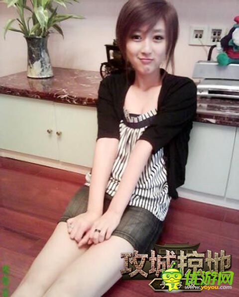 私房照曝光!《攻城掠地》手游版美女玩家專(zhuān)訪