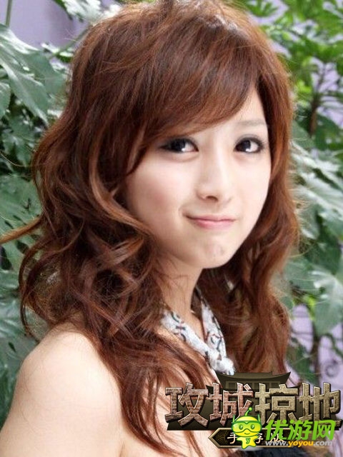 私房照曝光!《攻城掠地》手游版美女玩家專(zhuān)訪