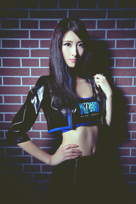 暴雪展臺showgirl