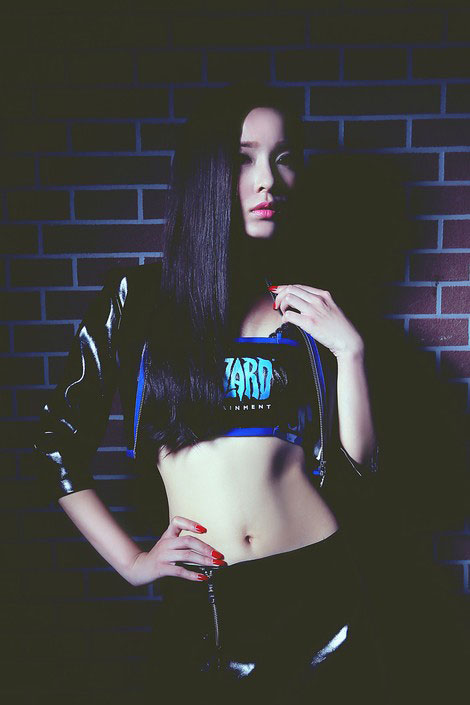 暴雪展臺showgirl