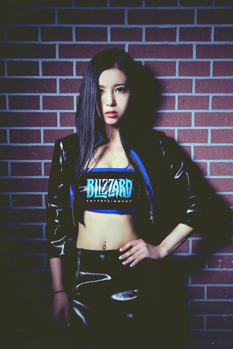 暴雪展臺showgirl