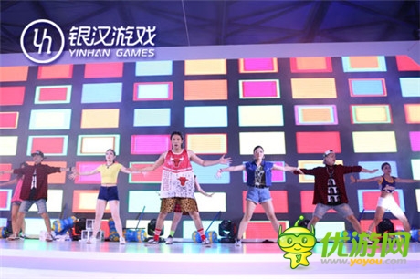 耀舞耀時(shí)尚 2014ChinaJoy銀漢游戲展臺(tái)采風(fēng)