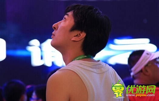 “國(guó)民富二代”王思聰:5億亂花 投中IPO項(xiàng)目