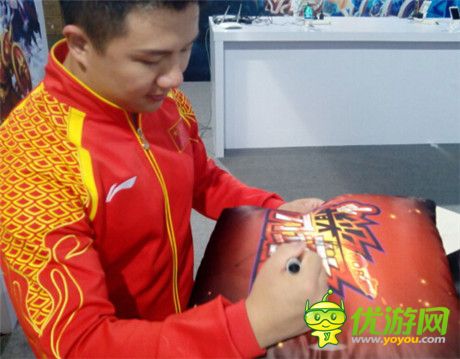 指尖競技風暴來襲《指尖刀塔》首次亮相NEST