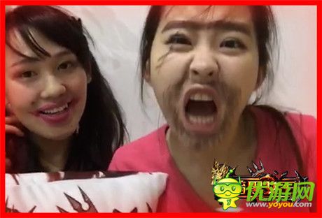 瘋瘋瘋!《暗黑女王》掉節(jié)操視頻集錦