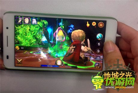 《地城之光手機版》4D畫質(zhì)的掌上沖擊 約吧!