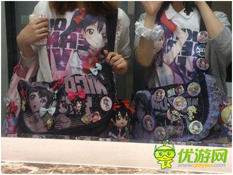 魂?duì)坑膲?mèng)二次元《Love Live!》主題店開(kāi)幕